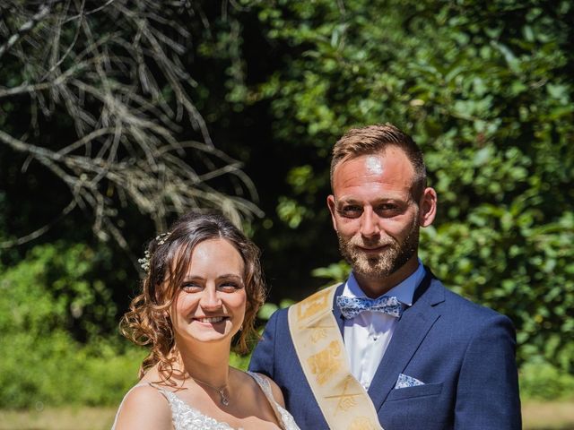 Le mariage de Anthony et Marlene à Châteauneuf-sur-Sarthe, Maine et Loire 20