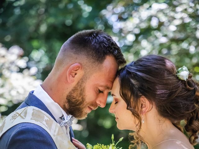 Le mariage de Anthony et Marlene à Châteauneuf-sur-Sarthe, Maine et Loire 1