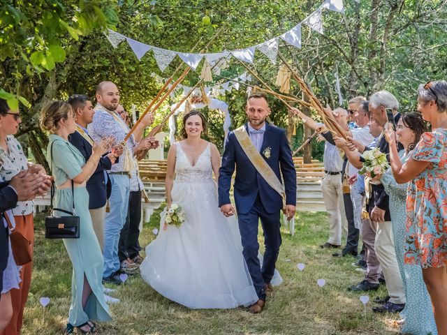 Le mariage de Anthony et Marlene à Châteauneuf-sur-Sarthe, Maine et Loire 32