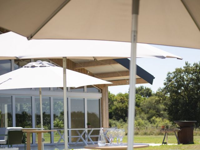 Le mariage de Nicolas et Mélanie à Saint-Aubin-des-Ormeaux, Vendée 18