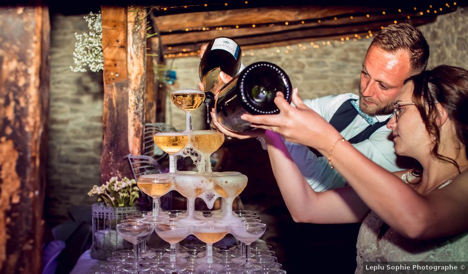 Le mariage de Anthony et Marlene à Châteauneuf-sur-Sarthe, Maine et Loire