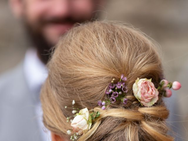 Le mariage de Loïc et Lauryn à Le Mayet-de-Montagne, Allier 17