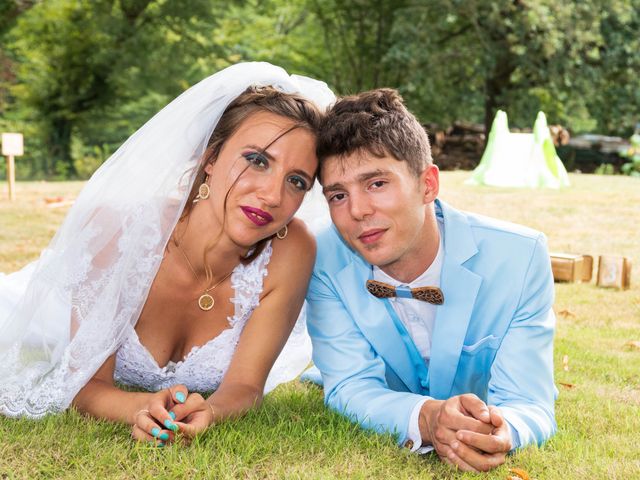 Le mariage de Alex et Léa à Vélines, Dordogne 33