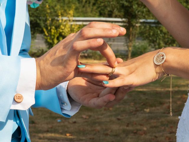 Le mariage de Alex et Léa à Vélines, Dordogne 37