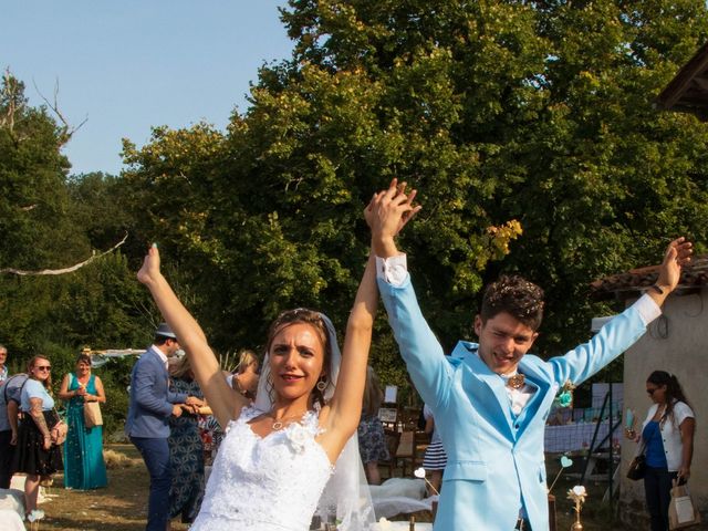 Le mariage de Alex et Léa à Vélines, Dordogne 40