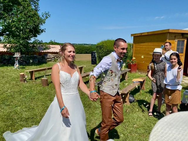 Le mariage de Arnaud  et Claire à Bourlens, Lot-et-Garonne 16