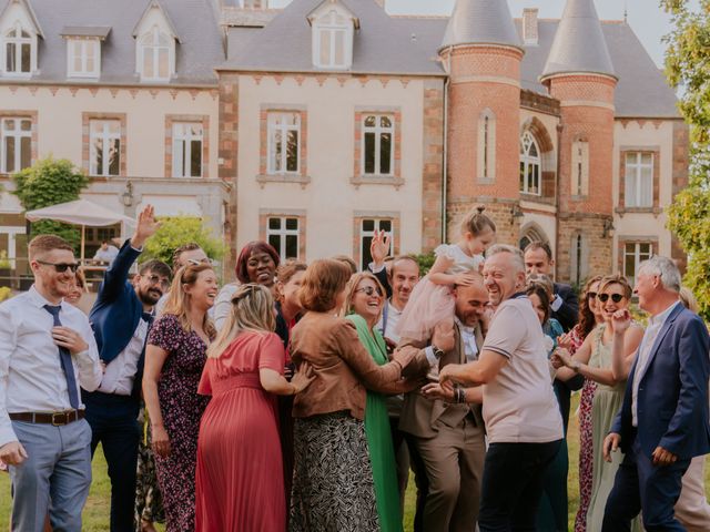 Le mariage de Rémy et Élodie à Combourg, Ille et Vilaine 38