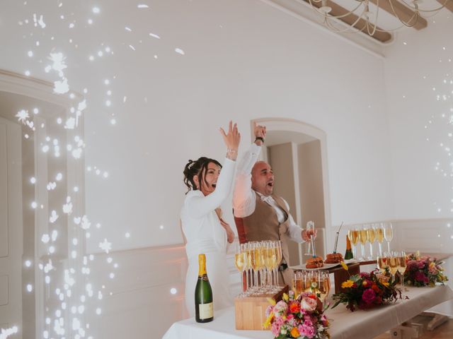 Le mariage de Rémy et Élodie à Combourg, Ille et Vilaine 52