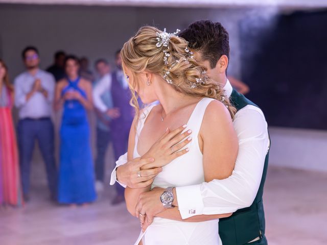 Le mariage de Hugo et Ambre à Marseille, Bouches-du-Rhône 46