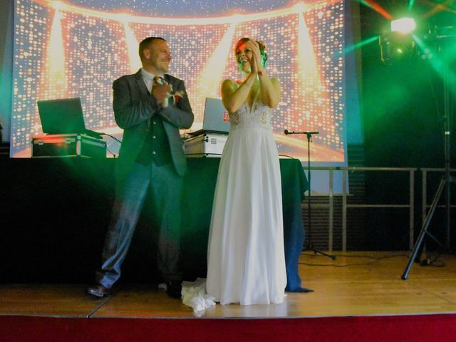 Le mariage de Fouasnon et Vanessa et Eddy à Lonrai, Orne 6