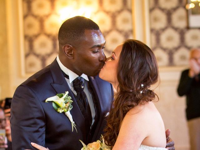 Le mariage de Cédric  et Sylvie à Voisins-le-Bretonneux, Yvelines 6