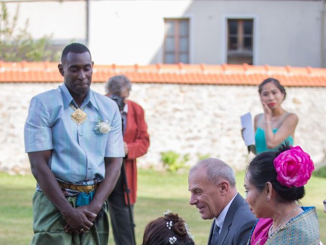 Le mariage de Cédric  et Sylvie à Voisins-le-Bretonneux, Yvelines 10