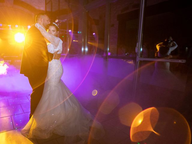 Le mariage de Yannis  et Elodie  à Pierrelatte, Drôme 35