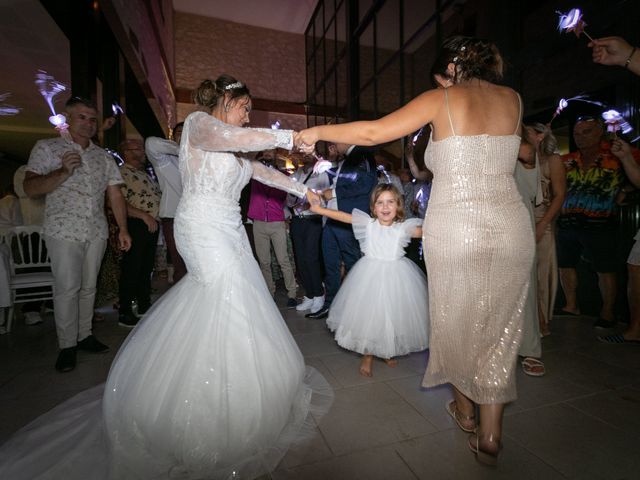 Le mariage de Yannis  et Elodie  à Pierrelatte, Drôme 37