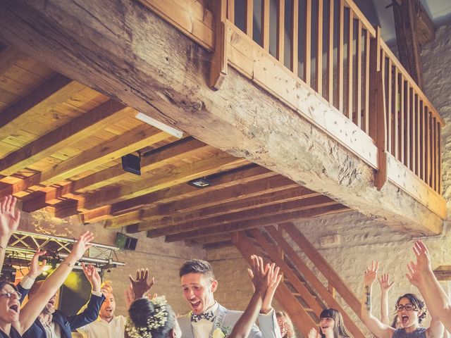 Le mariage de Annie et Victorien à Laignes, Côte d&apos;Or 10