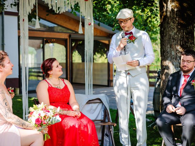 Le mariage de Thibaut et Léa à Le Haut-Bréda, Isère 33