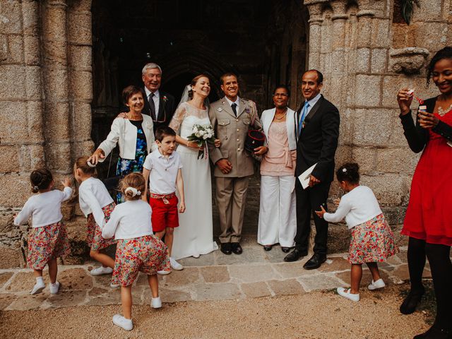 Le mariage de John et Camille à Lanloup, Côtes d&apos;Armor 11