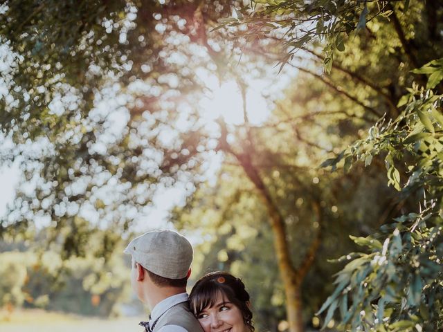 Le mariage de Quentin et Camille à Coulonges, Charente Maritime 12