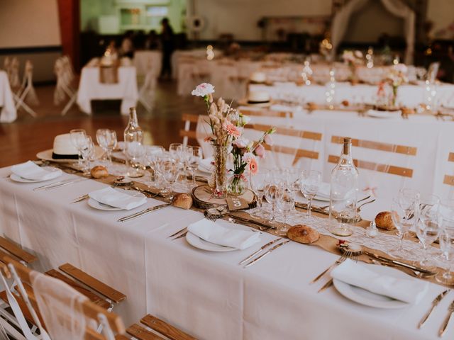 Le mariage de Quentin et Camille à Coulonges, Charente Maritime 15