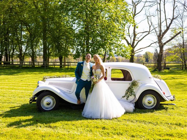 Le mariage de Matthieu et Madeline à Saint-James, Manche 8