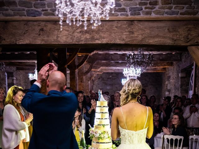 Le mariage de Matthieu et Madeline à Saint-James, Manche 19