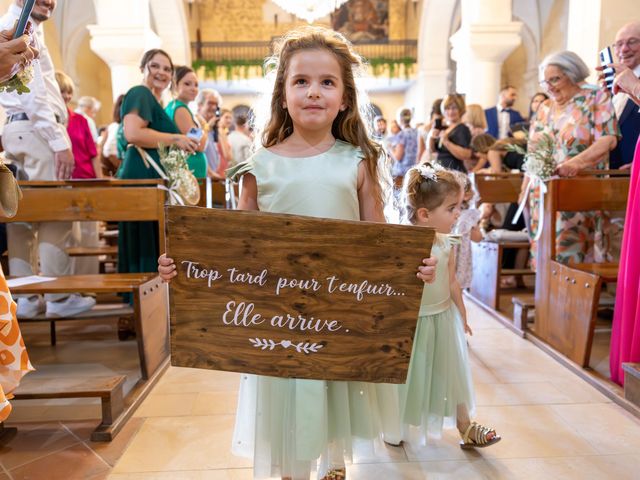 Le mariage de Greg et Aurelie à Eyguières, Bouches-du-Rhône 17