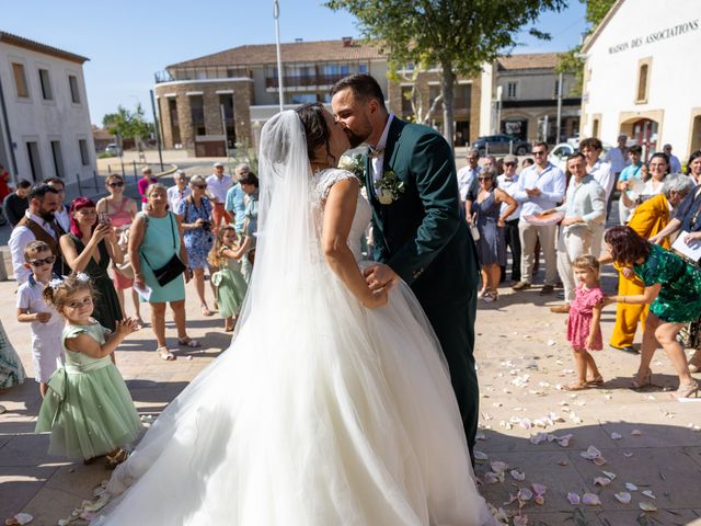Le mariage de Greg et Aurelie à Eyguières, Bouches-du-Rhône 18