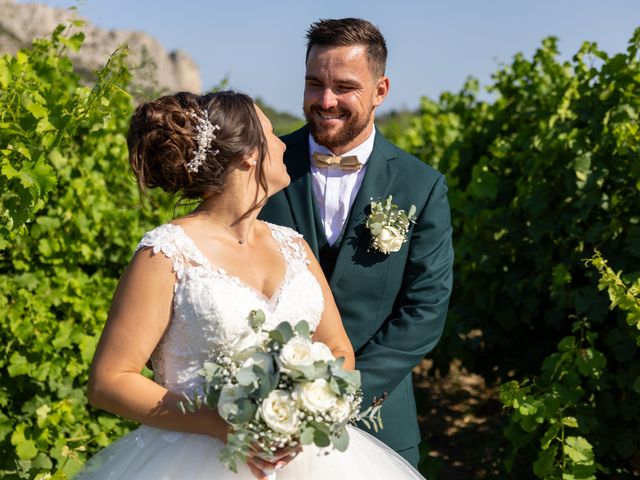Le mariage de Greg et Aurelie à Eyguières, Bouches-du-Rhône 19