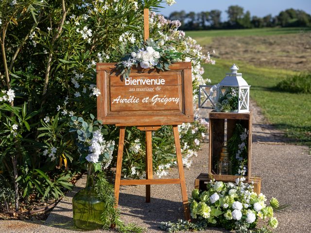 Le mariage de Greg et Aurelie à Eyguières, Bouches-du-Rhône 24