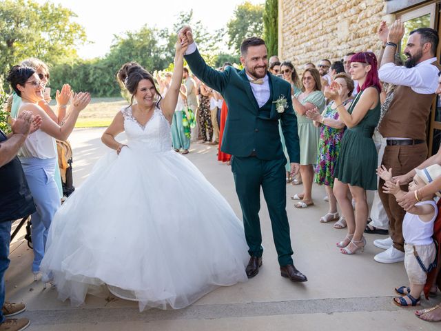 Le mariage de Greg et Aurelie à Eyguières, Bouches-du-Rhône 25