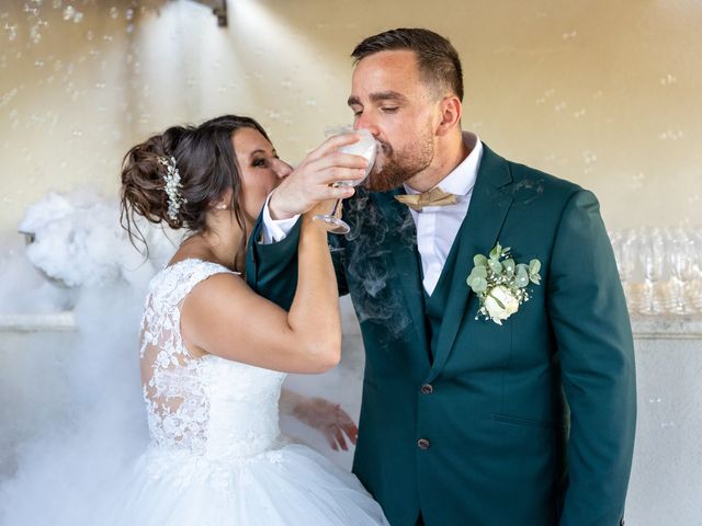 Le mariage de Greg et Aurelie à Eyguières, Bouches-du-Rhône 27