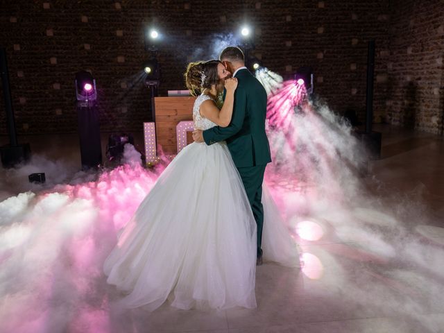 Le mariage de Greg et Aurelie à Eyguières, Bouches-du-Rhône 38