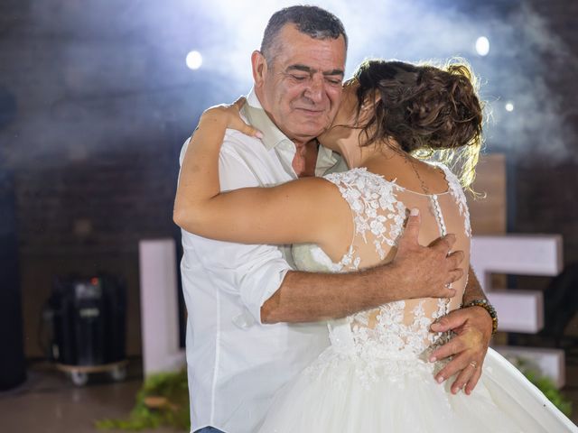 Le mariage de Greg et Aurelie à Eyguières, Bouches-du-Rhône 41