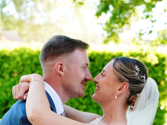 Le mariage de Alexandre et Molly à Jouques, Bouches-du-Rhône 13
