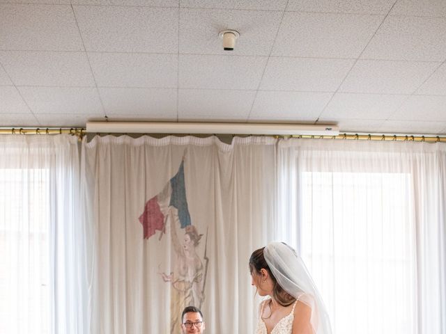 Le mariage de Clément et Charlotte à La Ferté-Saint-Aubin, Loiret 33