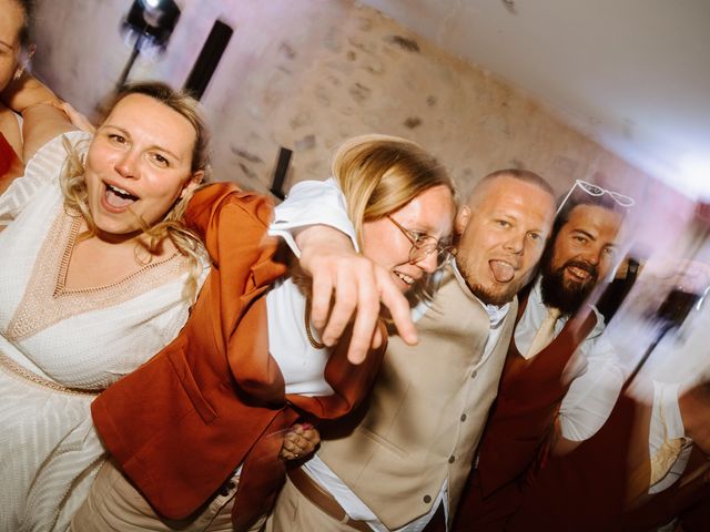 Le mariage de Vincent et Gwenaëlle à Pontarmé, Oise 326