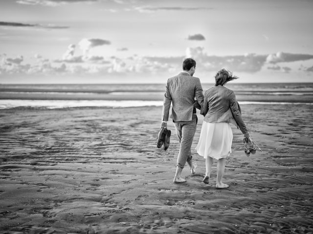 Le mariage de Davide et Flavie à Merville-Franceville, Calvados 18