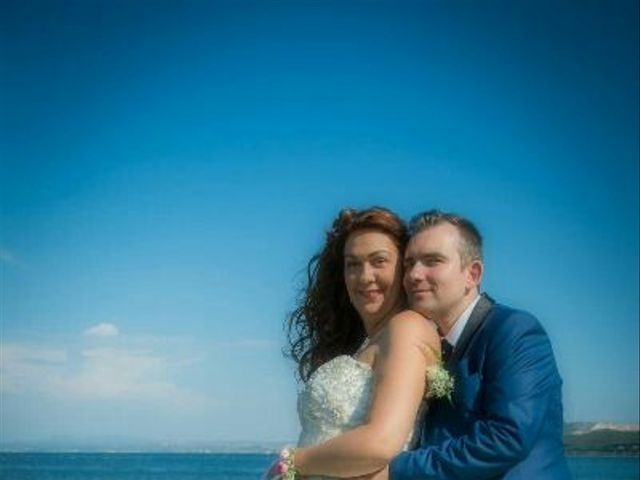 Le mariage de José  et Emilie  à Port-de-Bouc, Bouches-du-Rhône 14