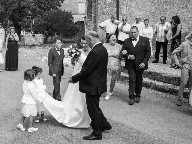 Le mariage de Eric et Aurelie à Épargnes, Charente Maritime 11