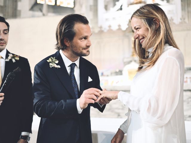 Le mariage de Aurélien et Sarah à Saint-Affrique, Aveyron 44