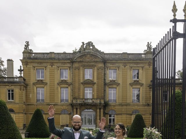 Le mariage de Lucas et Coralie à Montois-la-Montagne, Moselle 8