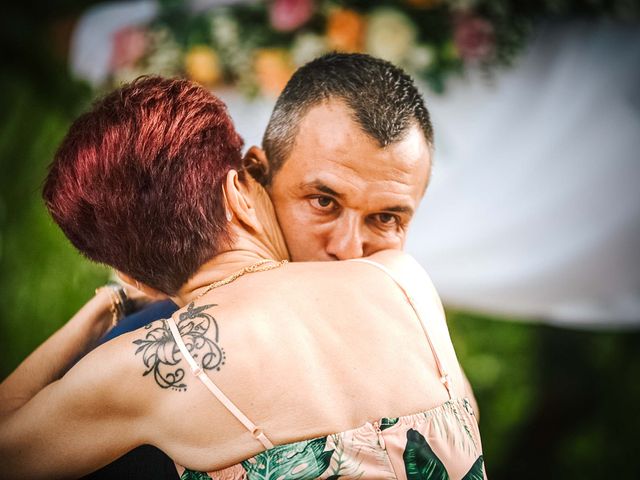 Le mariage de Angélique et Renaud à Saint-Junien, Haute-Vienne 21