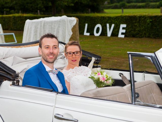 Le mariage de Sébastien et Sabrina à Firfol, Calvados 16
