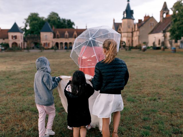 Le mariage de Kelly et Ronan à Dun-sur-Auron, Cher 27