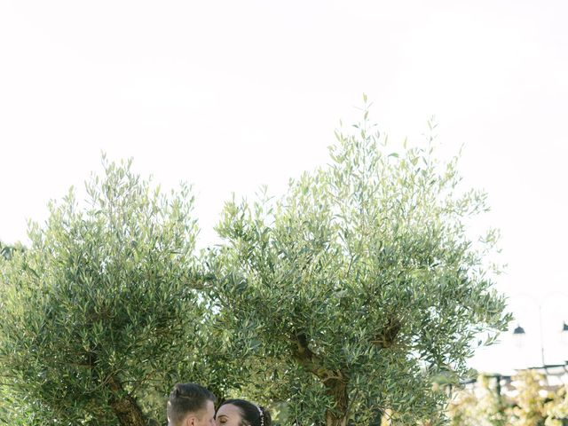 Le mariage de Adrien et Laura à Roquebrune-sur Argens, Var 17