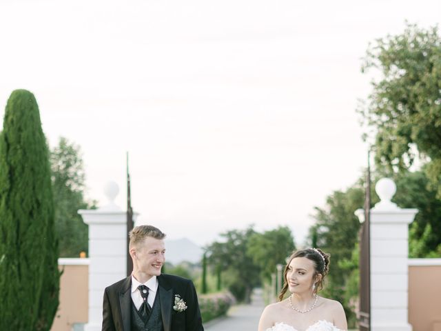 Le mariage de Adrien et Laura à Roquebrune-sur Argens, Var 26