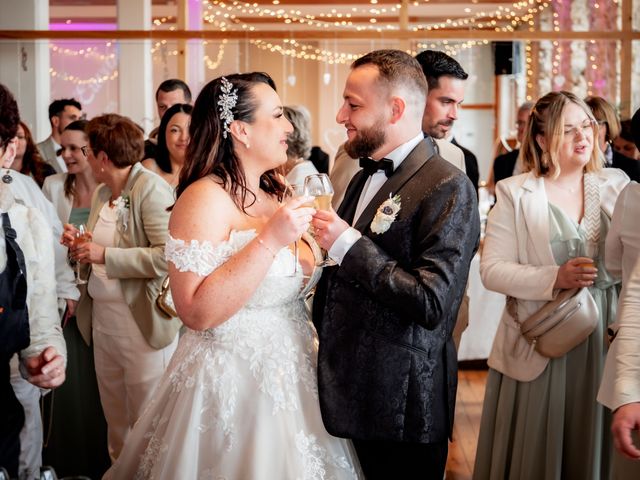 Le mariage de Erwan et Camille à Guilers, Finistère 60