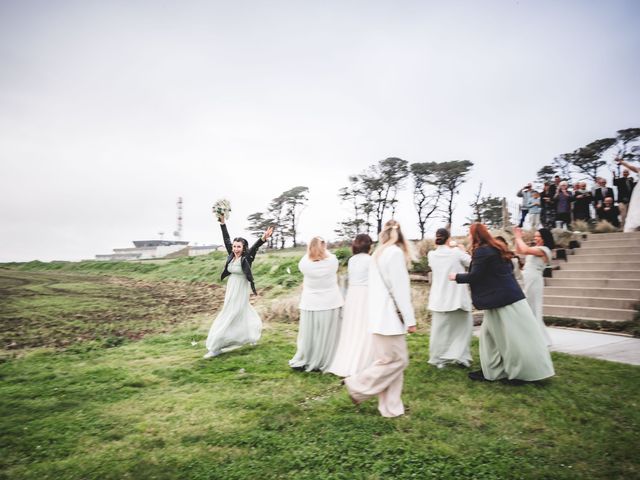 Le mariage de Erwan et Camille à Guilers, Finistère 66