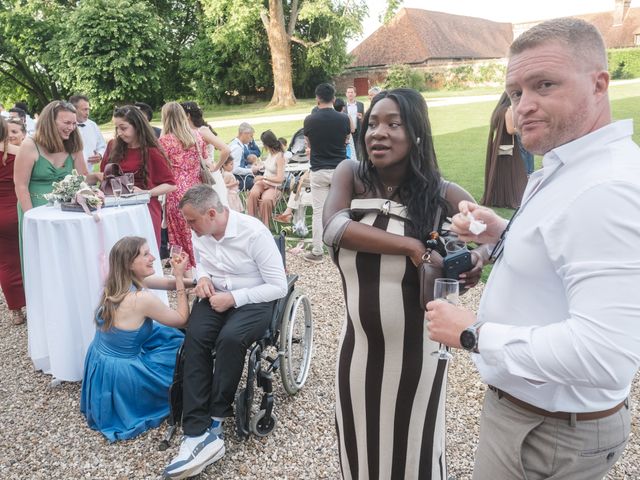 Le mariage de Thibaut et Laura à Radepont, Eure 90