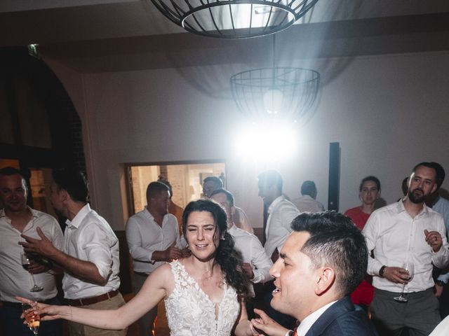 Le mariage de Thibaut et Laura à Radepont, Eure 111